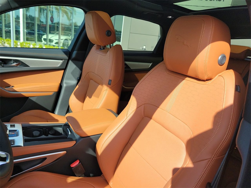 2026 Jaguar F-PACE P250 R-Dynamic S photo 25