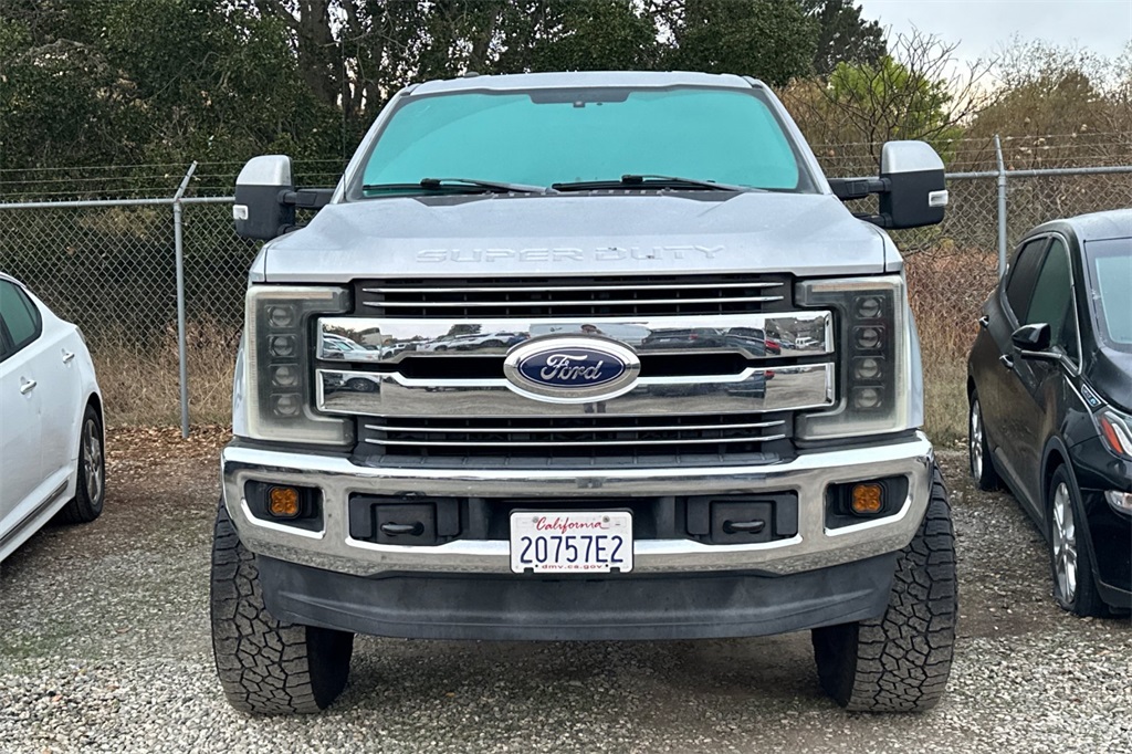 2017 Ford F-250 Lariat photo 3