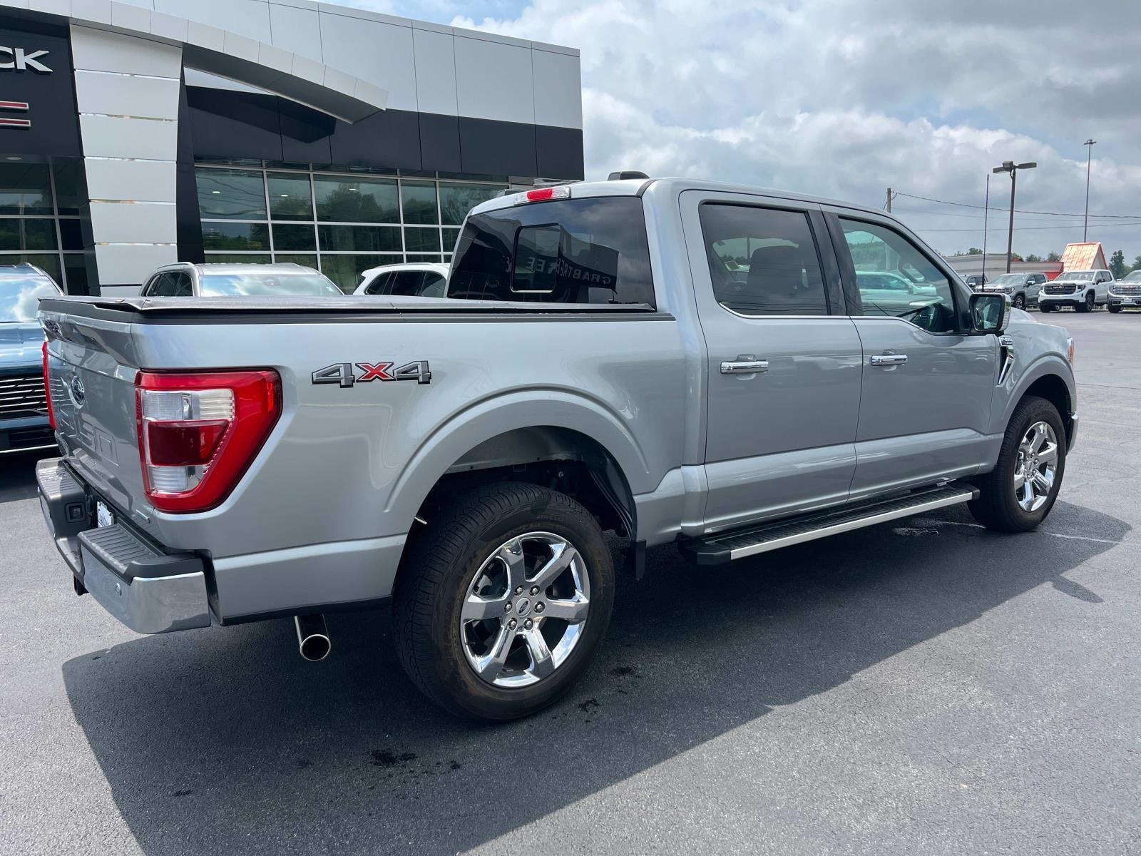 2023 Ford F-150 Lariat photo 3