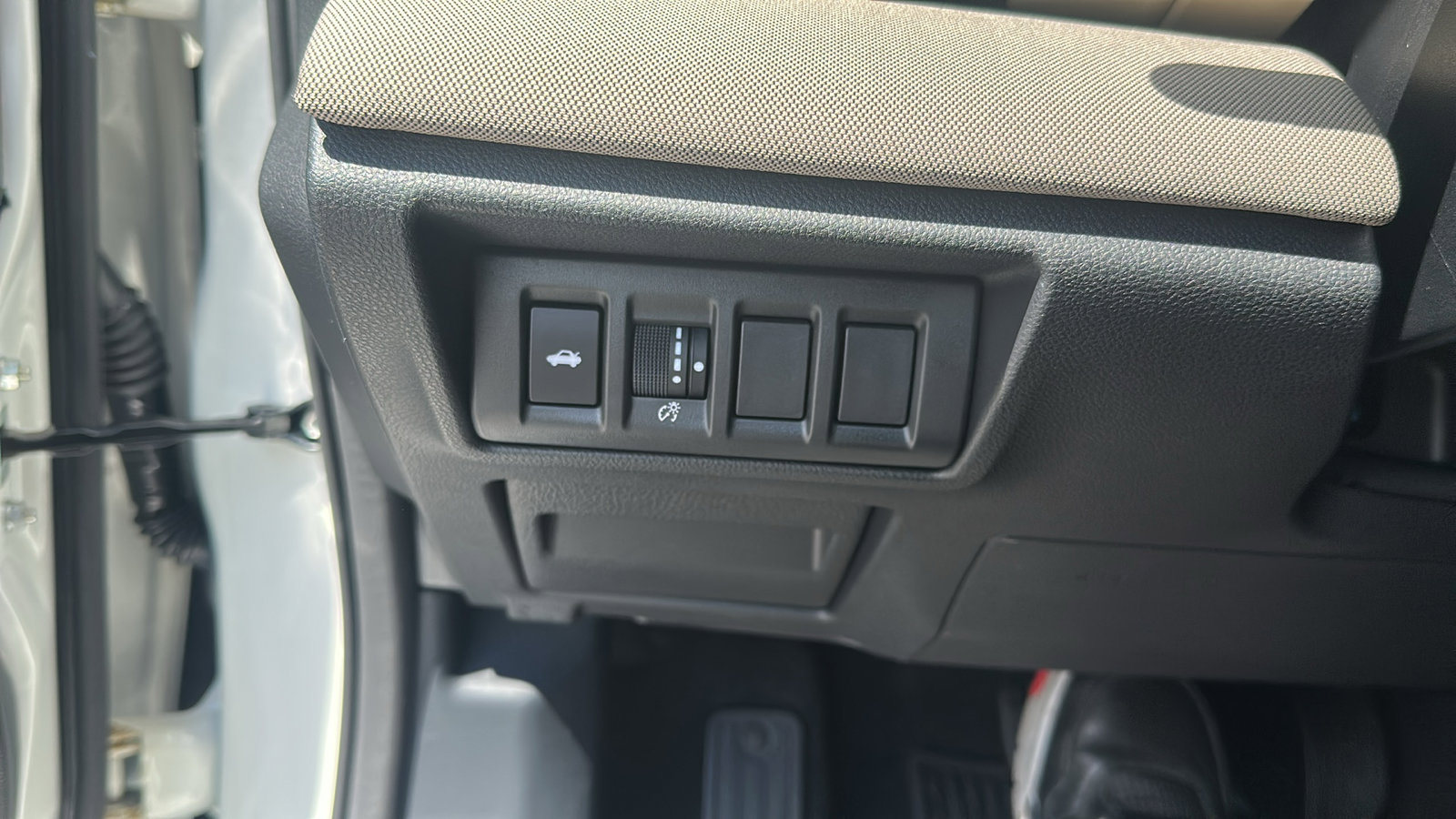 2022 Subaru Legacy Premium photo 14