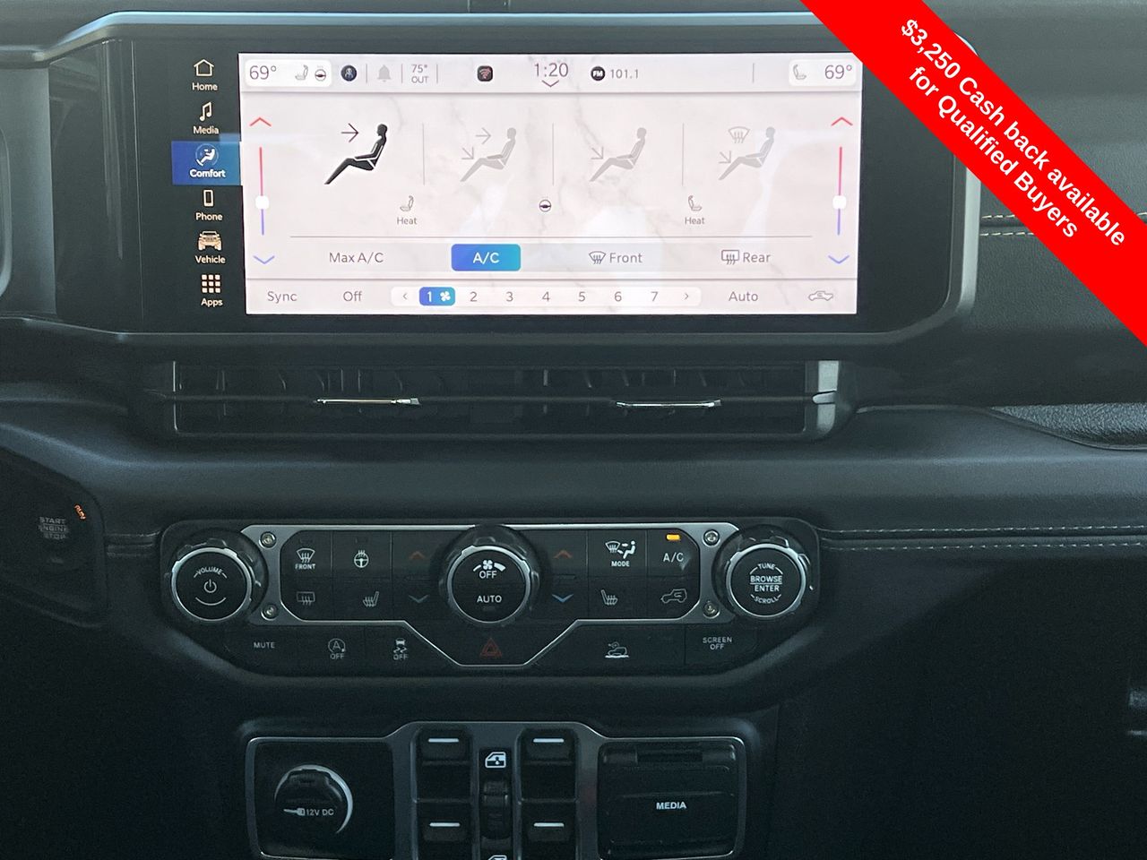 2025 Jeep Gladiator Sport photo 3