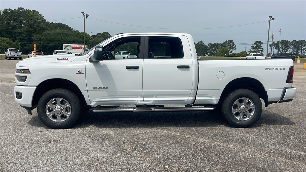 2025 Ram 3500 Big Horn photo 4