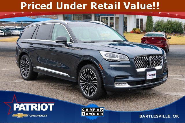 2023 Lincoln Aviator Black Label's photo