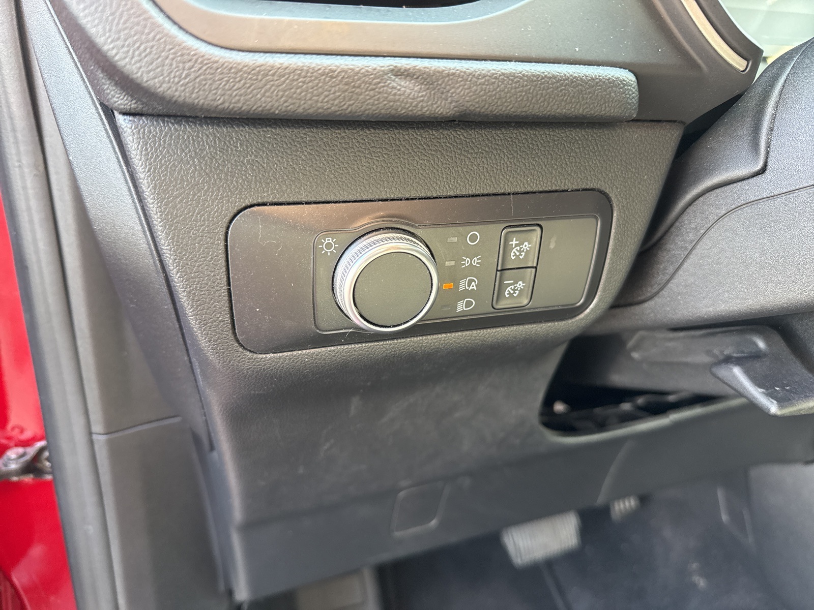 2020 Ford Escape SE photo 25