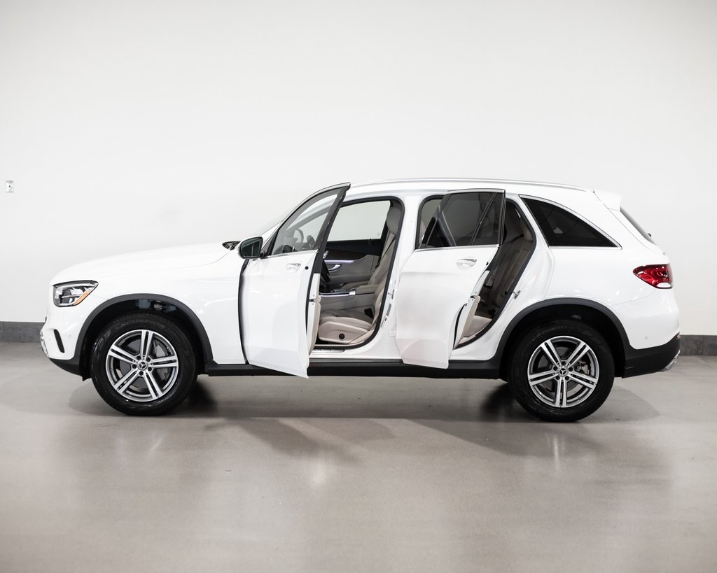 2022 Mercedes Benz GLC 300 4MATIC photo 3