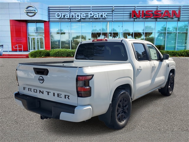 2026 Nissan Frontier Crew Cab SV photo 2