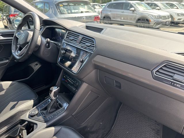 2024 Volkswagen Tiguan SE R-Line Black photo 18