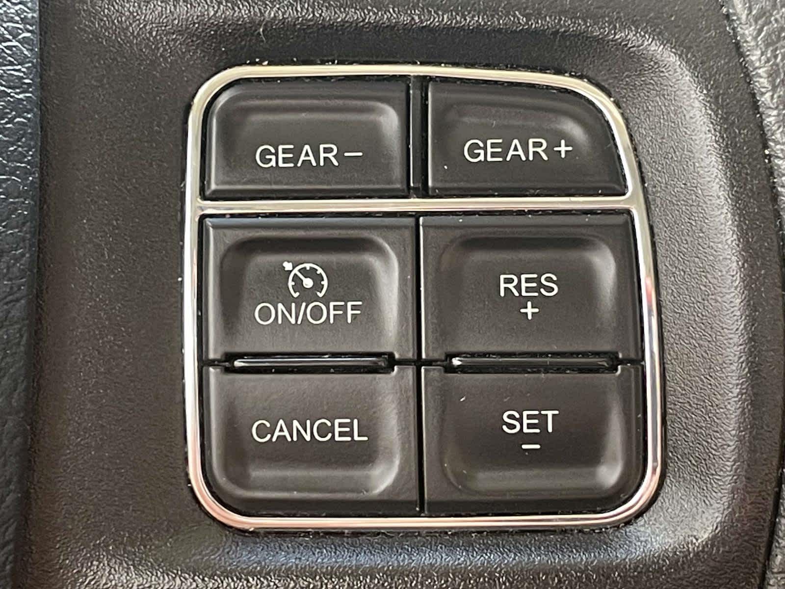 2020 Ram 1500 Classic Warlock photo 26