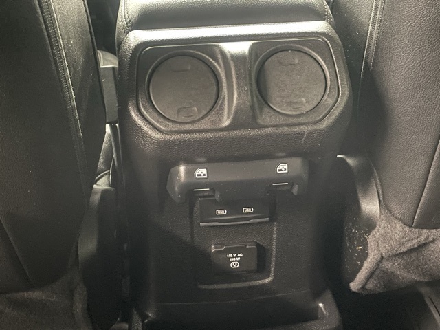 2021 Jeep Wrangler Unlimited Sahara Altitude photo 9