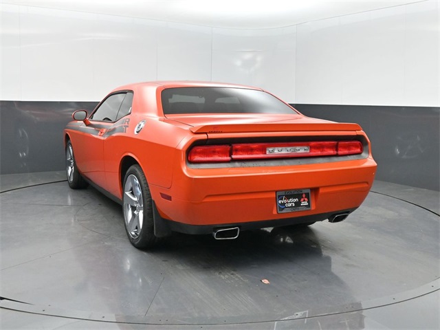 2010 Dodge Challenger R/T photo 3