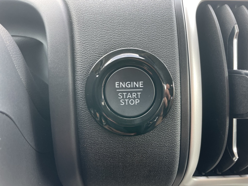2025 Ford Expedition photo 44