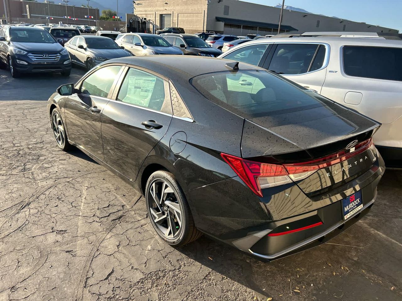 2025 Hyundai Elantra Hybrid Limited photo 9