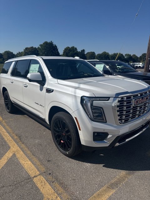 2025 Gmc Yukon XL Denali photo 3