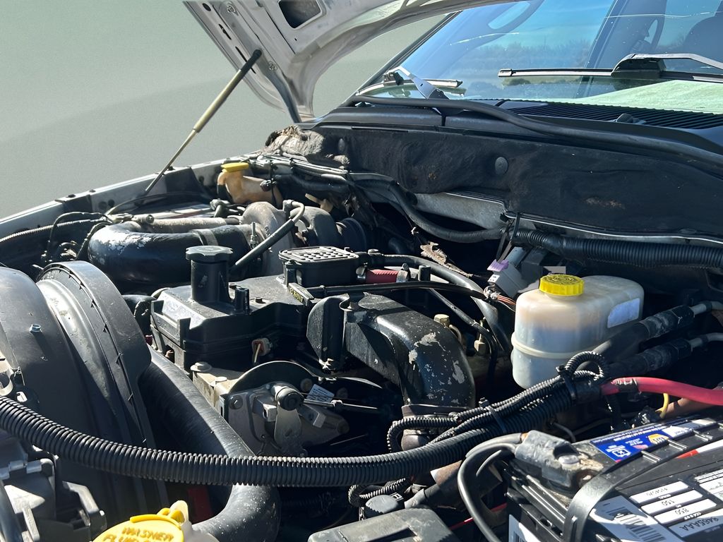 2004 Dodge Ram SLT photo 23