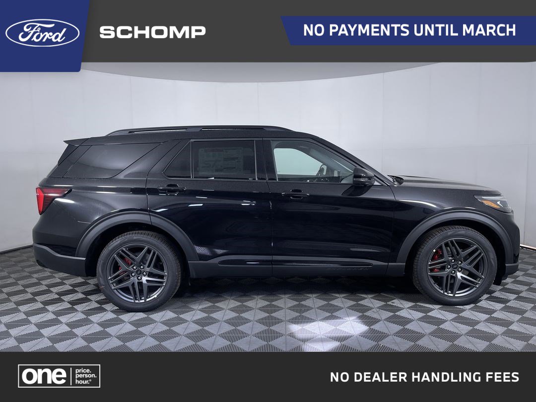 2025 Ford Explorer ST's photo