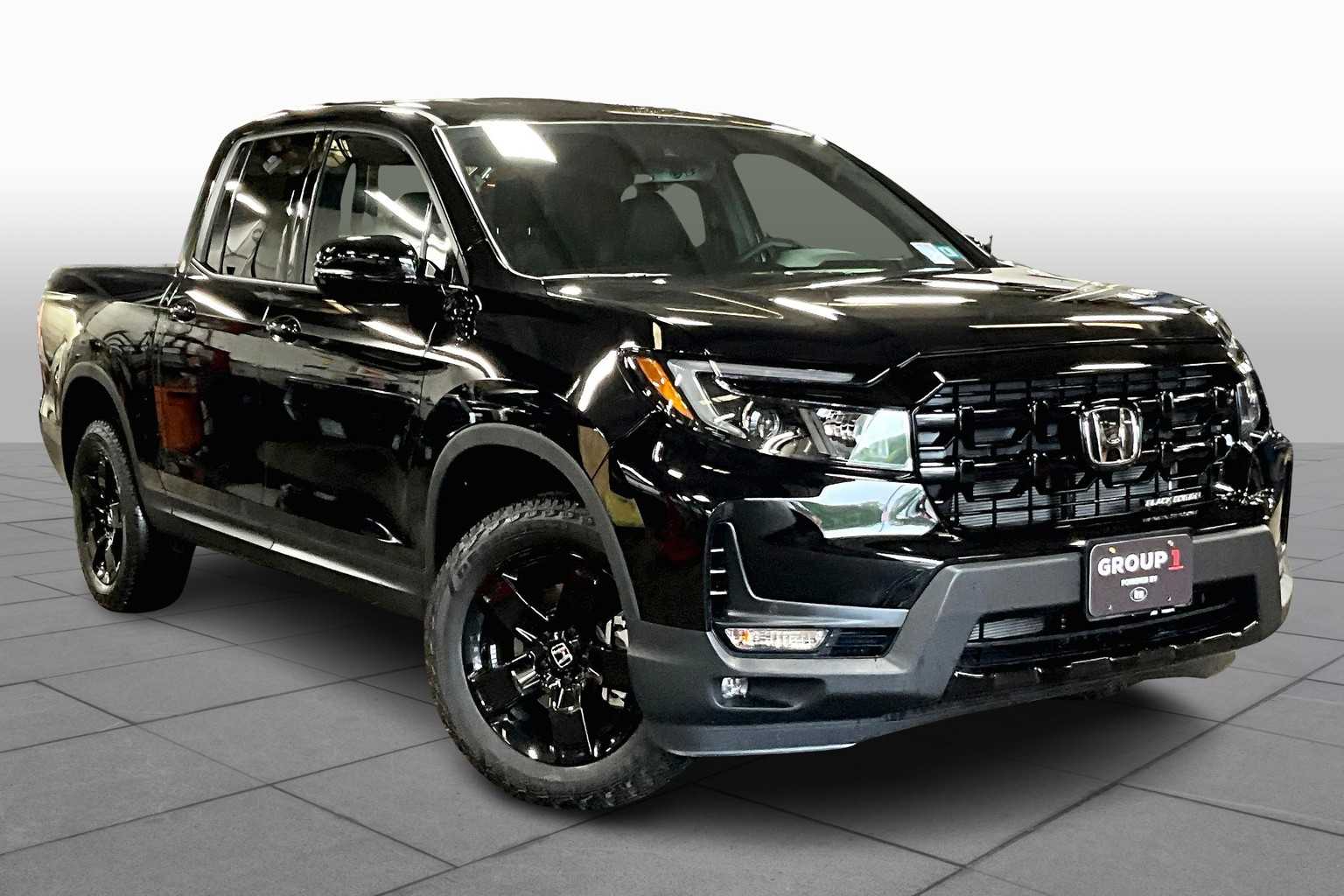 2025 Honda Ridgeline Black Edition photo 2