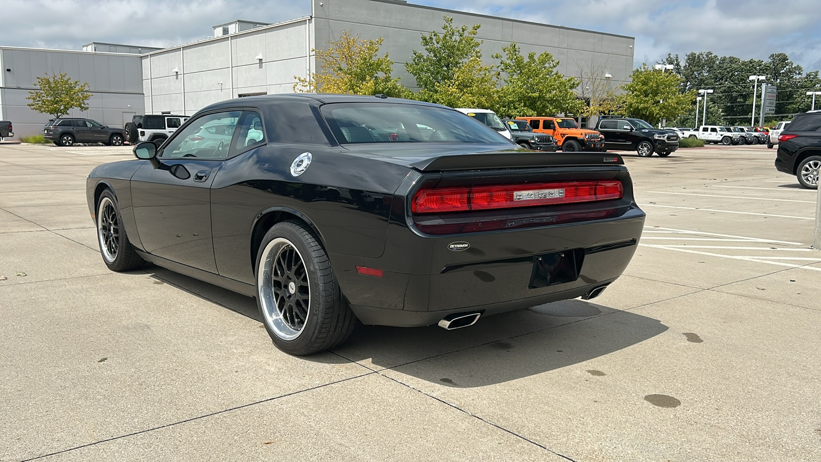 2008 Dodge Challenger SRT8 photo 5