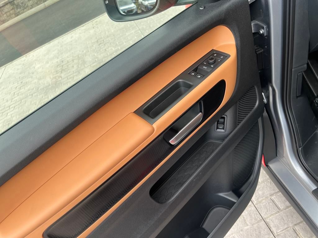 2025 Volkswagen ID. Buzz Pro S photo 10