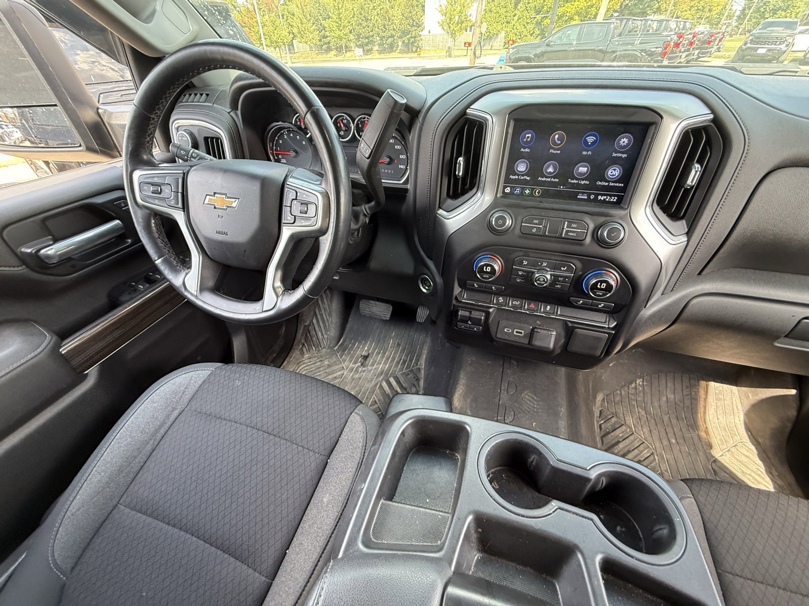 2022 Chevrolet Silverado 2500HD photo 2