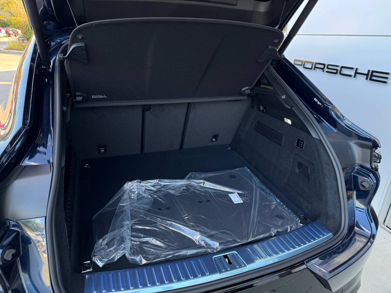 2026 Porsche Cayenne GTS Coupe photo 4