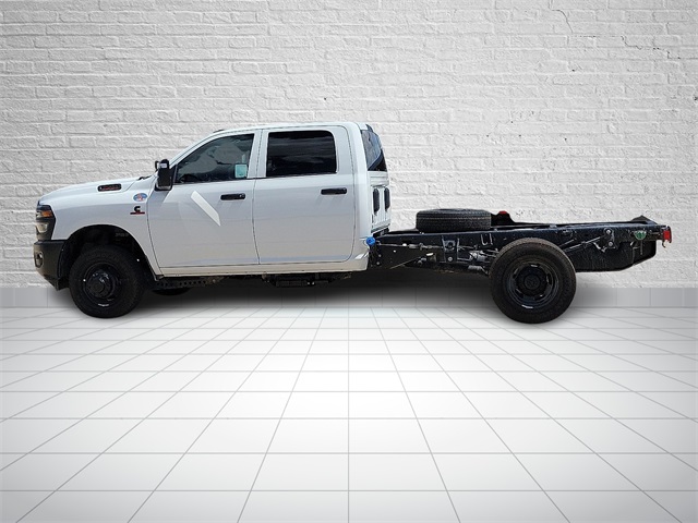 2026 Ram 3500 Tradesman photo 2