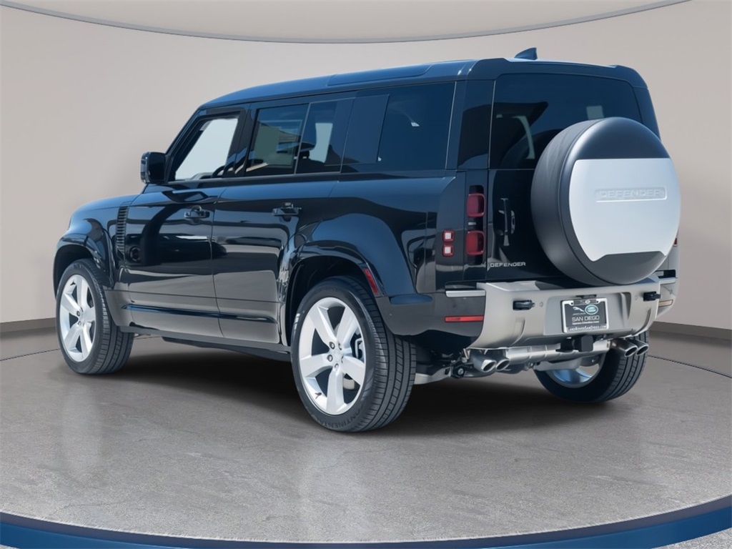 2025 Land Rover Defender 110 X-Dynamic SE photo 3