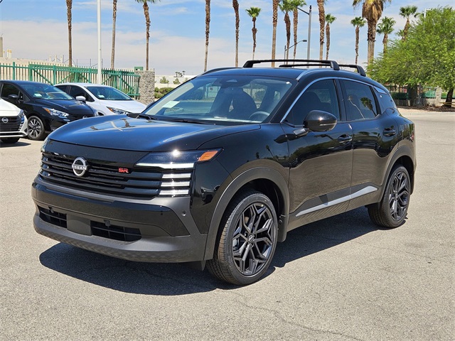 2025 Nissan Kicks SR photo 2