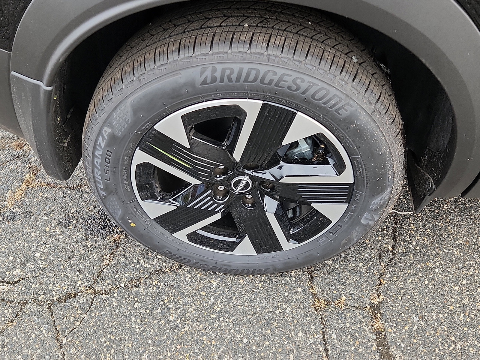 2026 Nissan Kicks SV photo 4