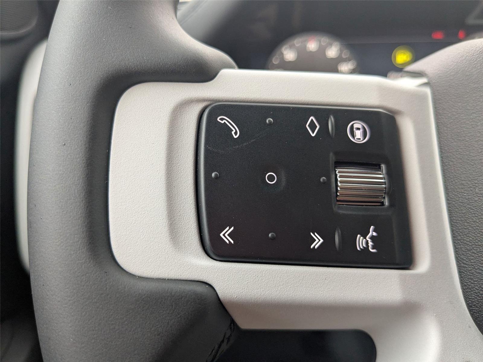 2026 Land Rover Defender 110 S photo 16