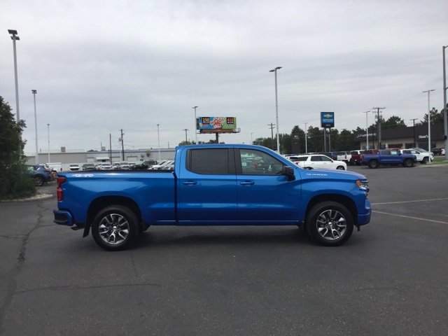 2026 Chevrolet Silverado 1500 RST photo 2