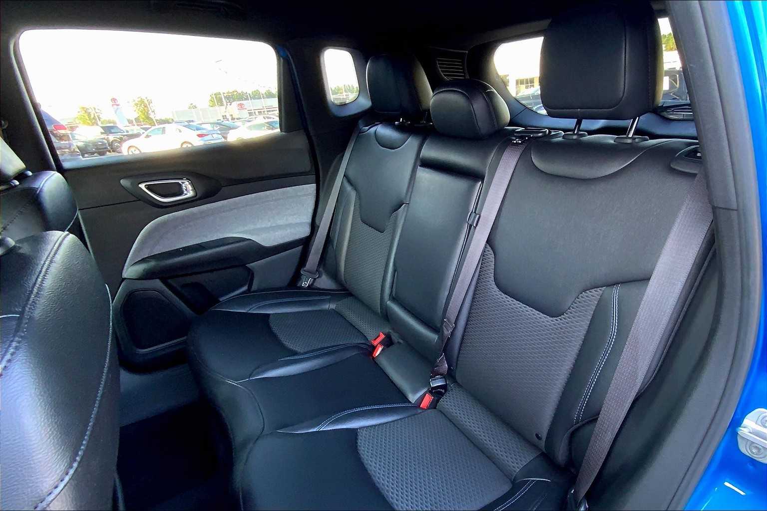 2024 Jeep Compass Latitude photo 19
