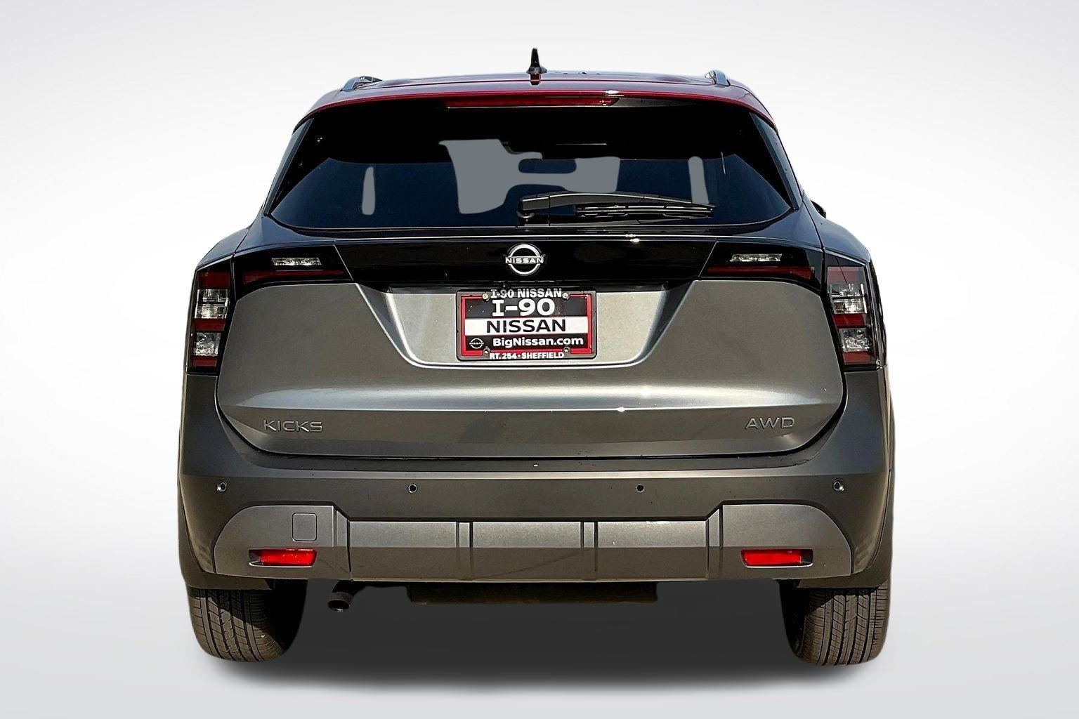 2026 Nissan Kicks SV photo 4