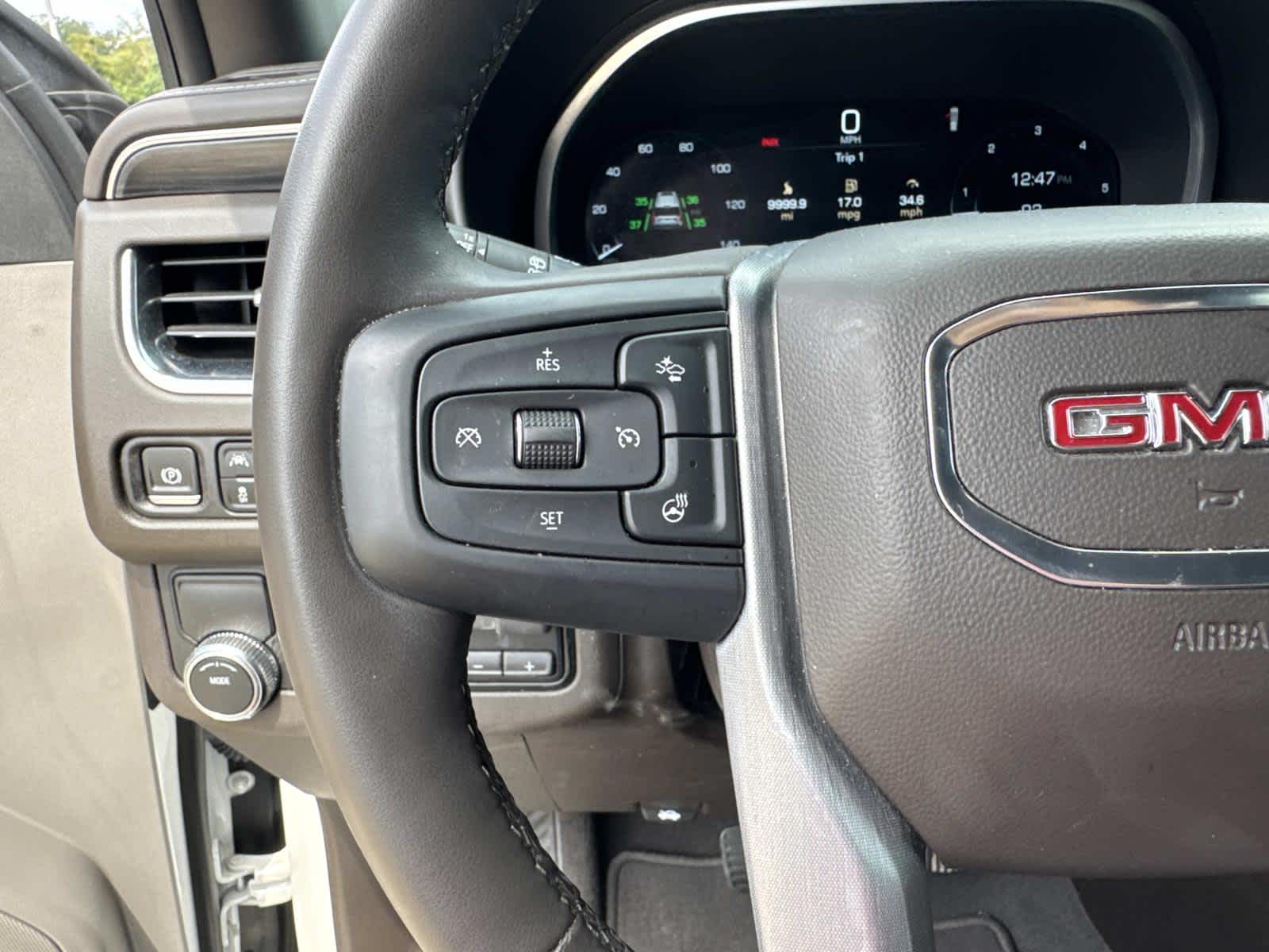 2023 Gmc Yukon XL SLT photo 14