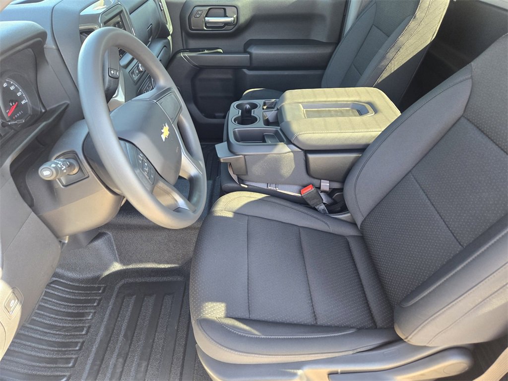 2026 Chevrolet Silverado 1500 photo 4