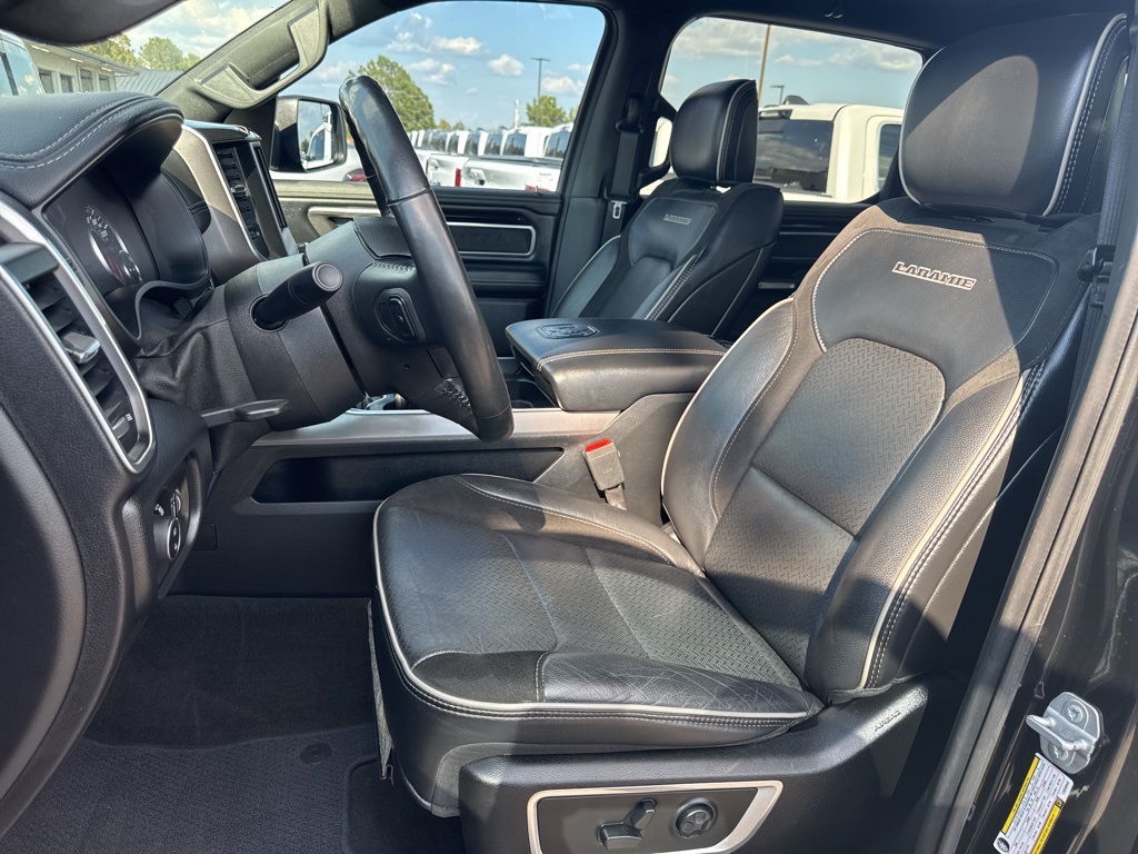 2020 Ram 1500 Laramie photo 25
