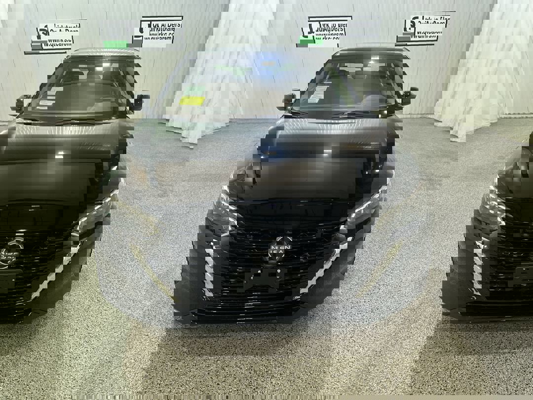 2025 Nissan Sentra SV photo 2