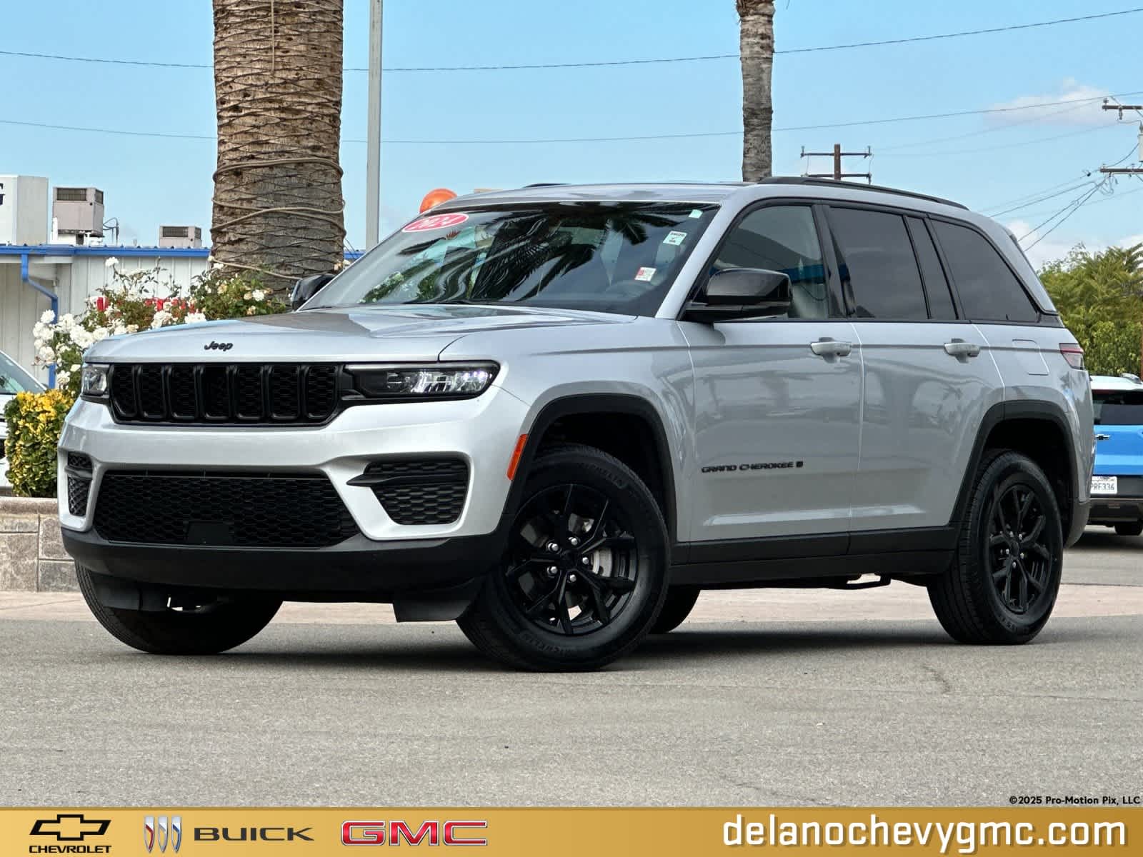 2024 Jeep Grand Cherokee Altitude's photo