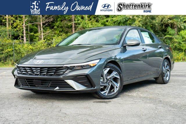 2025 Hyundai Elantra Limited's photo