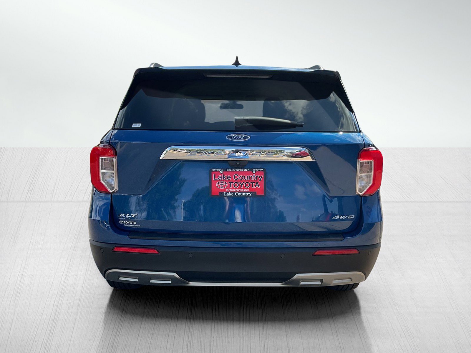 2021 Ford Explorer XLT photo 3