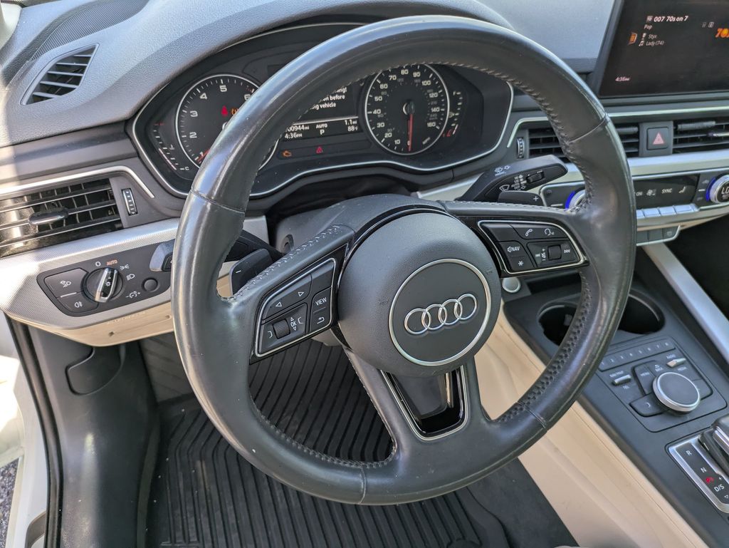 2017 Audi A4 2.0T Premium photo 14