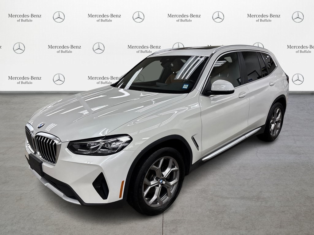 2022 BMW X3 30i's photo