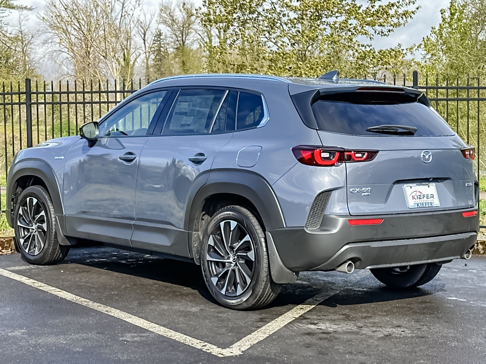 2025 Mazda CX-50 Premium Plus photo 4