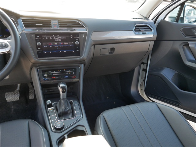 2022 Volkswagen Tiguan SE photo 22