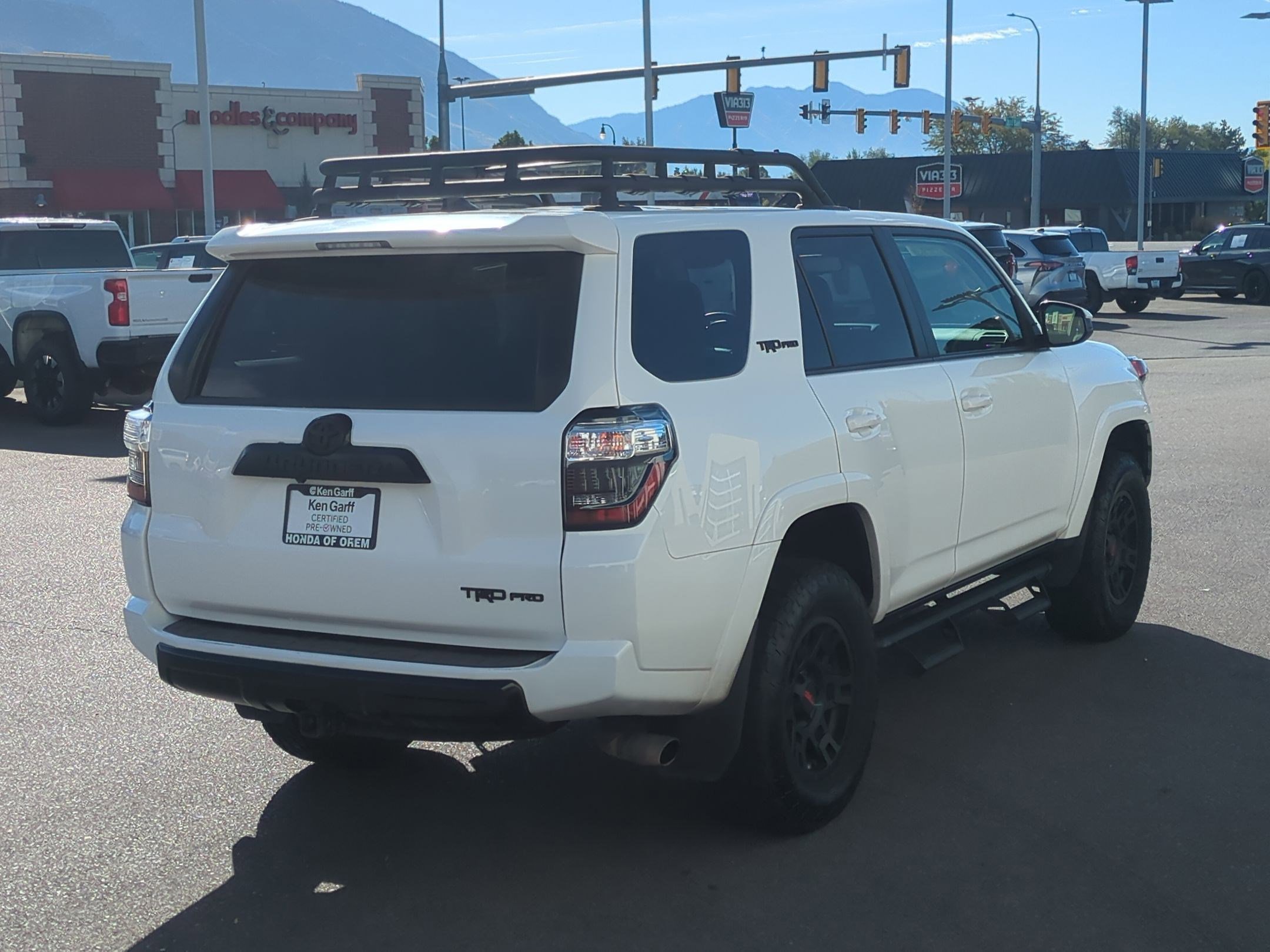 2020 Toyota 4Runner Base photo 3