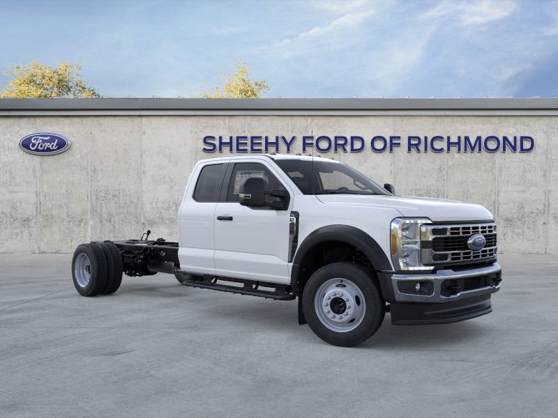 2026 Ford F-450 Super Duty Chassis Cab XL's photo