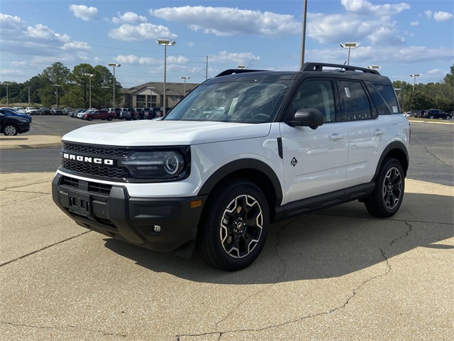 2025 Ford Bronco Sport Outer Banks photo 4
