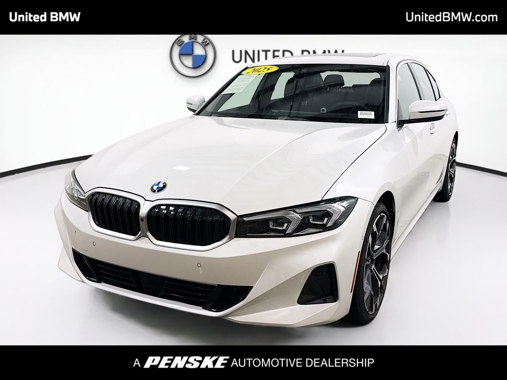 2025 BMW 3 Series 330i's photo