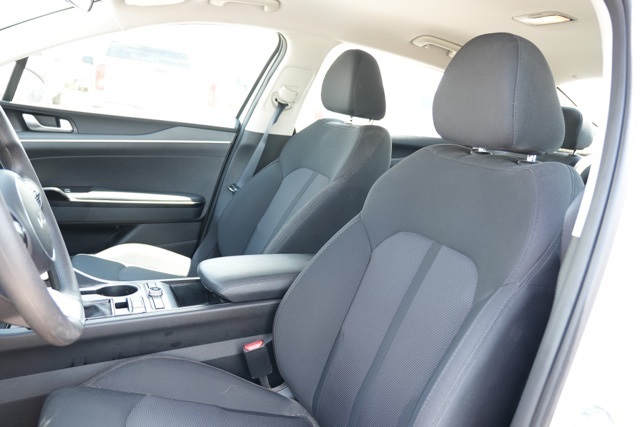2023 Kia K5 LXS photo 7