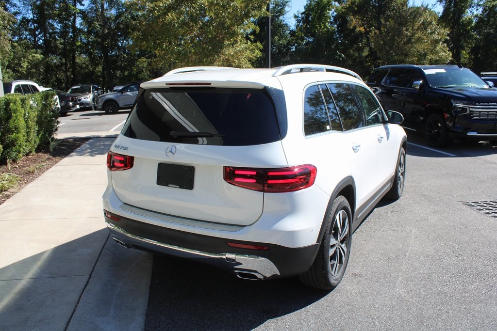 2025 Mercedes Benz GLB 250 photo 4
