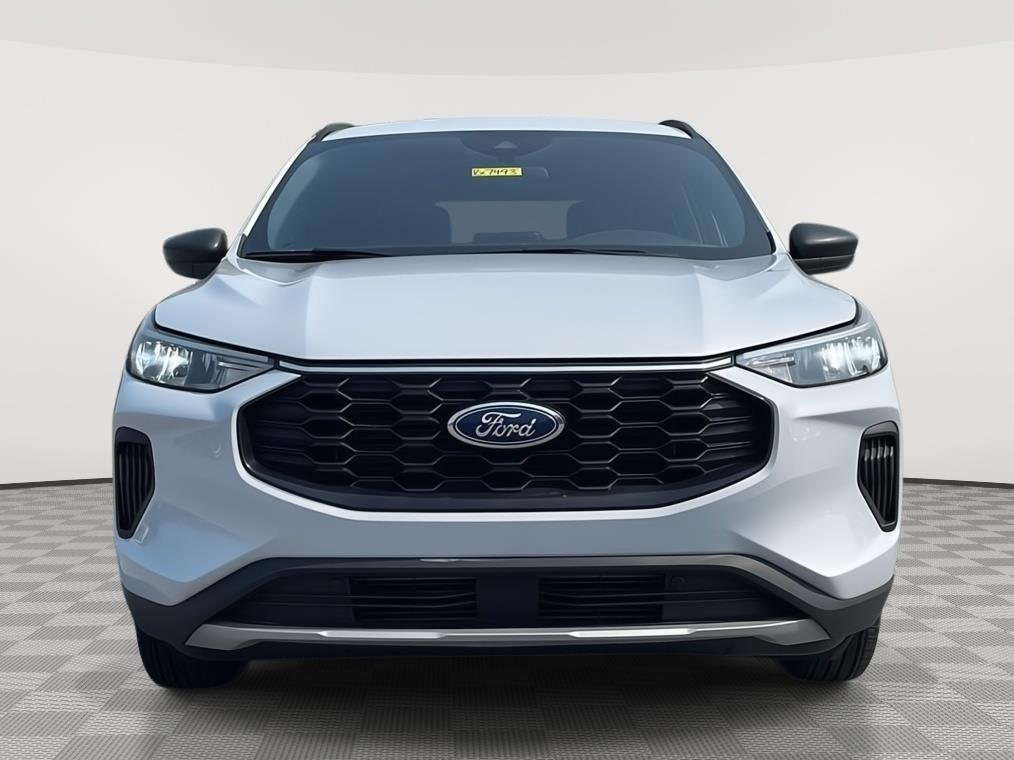 2025 Ford Escape ST-Line photo 2